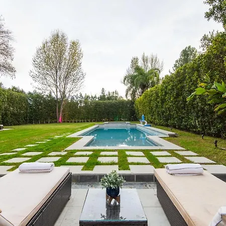 Woodland Hills Paradise Resort Style Home